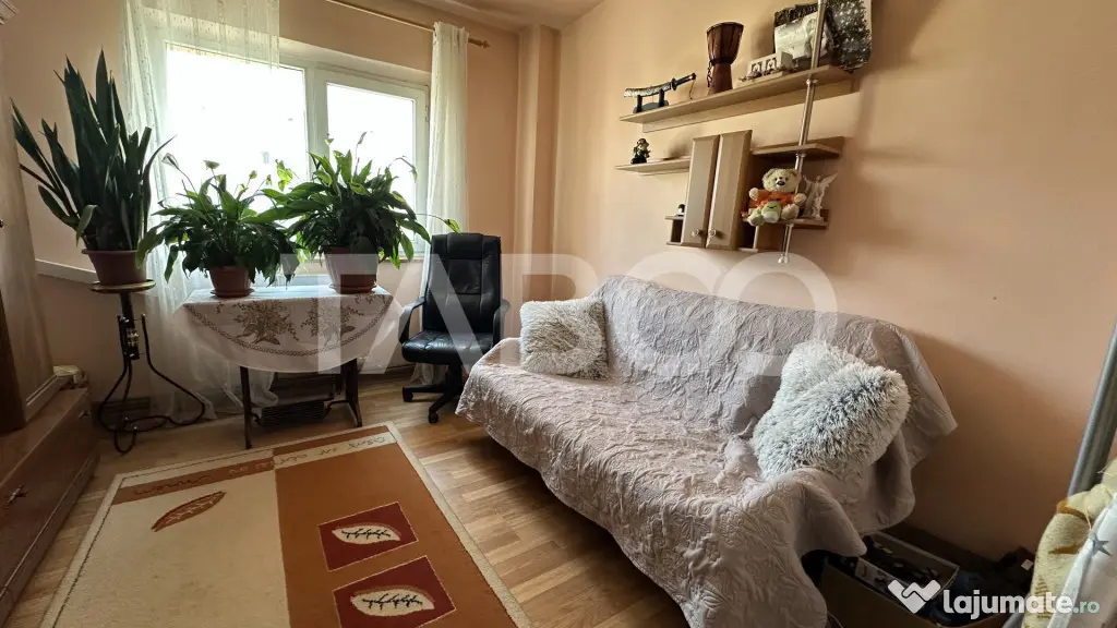 Apartament 4 camere 2 ba in bloc cu lift pivnita Mihai Vite - Sibiu (Sibiu)