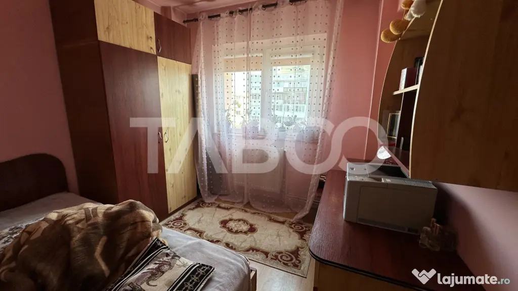 Apartament 4 camere 2 ba in bloc cu lift pivnita Mihai Vite - Sibiu (Sibiu)