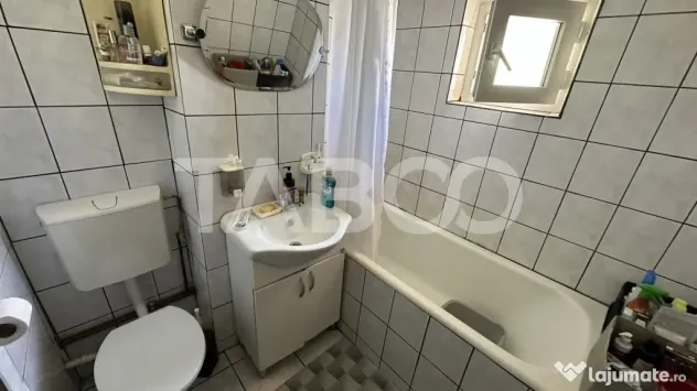 Apartament 4 camere 2 ba in bloc cu lift pivnita Mihai Vite - Sibiu (Sibiu)