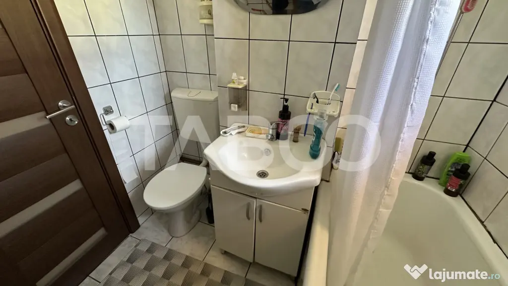 Apartament 4 camere 2 ba in bloc cu lift pivnita Mihai Vite - Sibiu (Sibiu)
