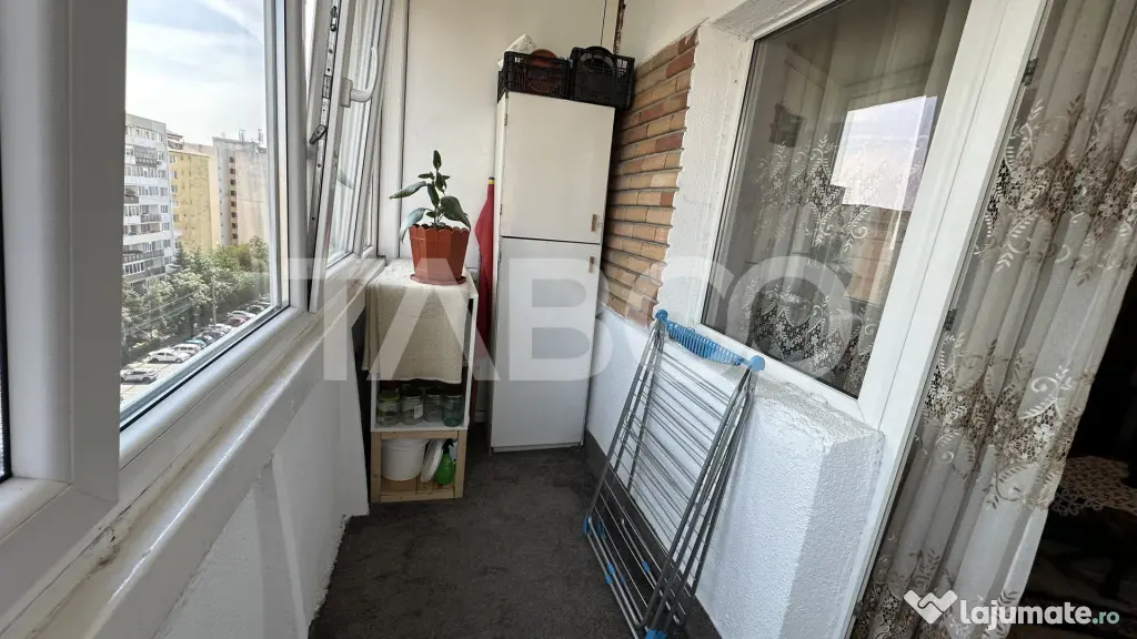 Apartament 4 camere 2 ba in bloc cu lift pivnita Mihai Vite - Sibiu (Sibiu)