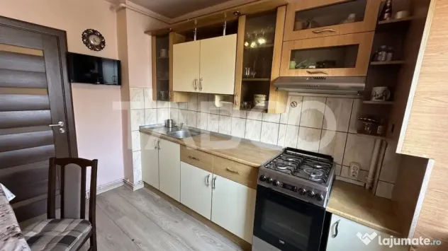 Apartament 4 camere 2 ba in bloc cu lift pivnita Mihai Vite - Sibiu (Sibiu)