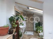 Apartament de vanzare 105 mp 3 camere curte 340 mp in acte C 