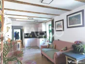 Apartament de vanzare 105 mp 3 camere curte 340 mp in acte C 