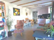 Apartament de vanzare 105 mp 3 camere curte 340 mp in acte C 