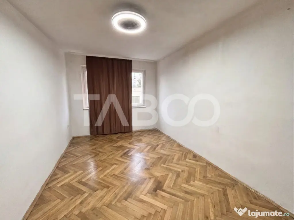 Apartament cu 4 camere in Manastur zona strazii Izlazului - Cluj-Napoca (Cluj)