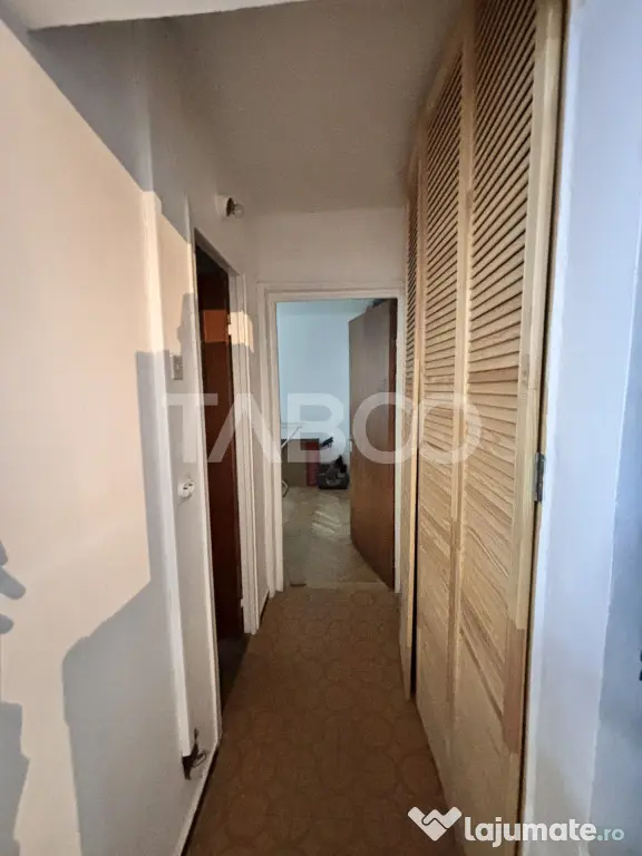 Apartament cu 4 camere in Manastur zona strazii Izlazului - Cluj-Napoca (Cluj)