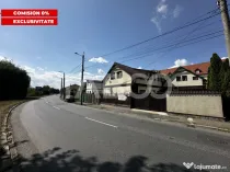 Casa individuala de vanzare si acces auto in curte pe malul