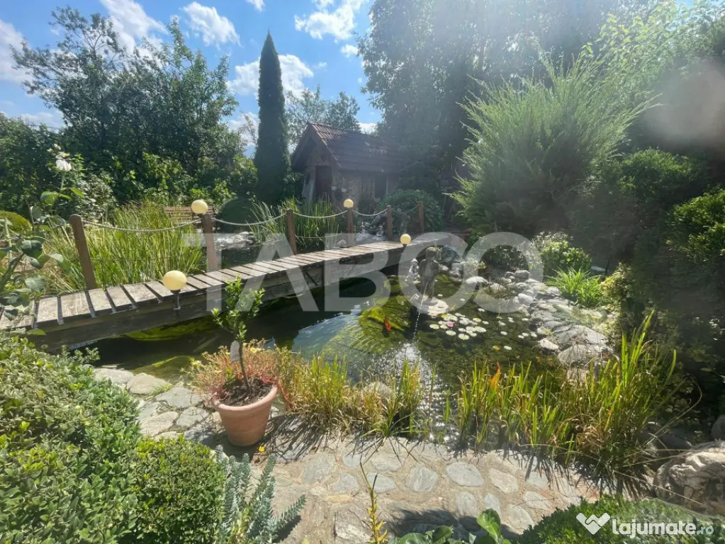Casa deosebita de vanzare 453 mp utili si curte 528 mp in A - Avrig (Sibiu)