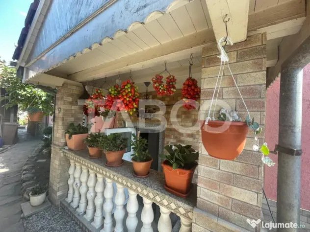 Casa deosebita de vanzare 453 mp utili si curte 528 mp in A - Avrig (Sibiu)