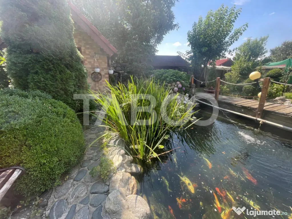 Casa deosebita de vanzare 453 mp utili si curte 528 mp in A - Avrig (Sibiu)