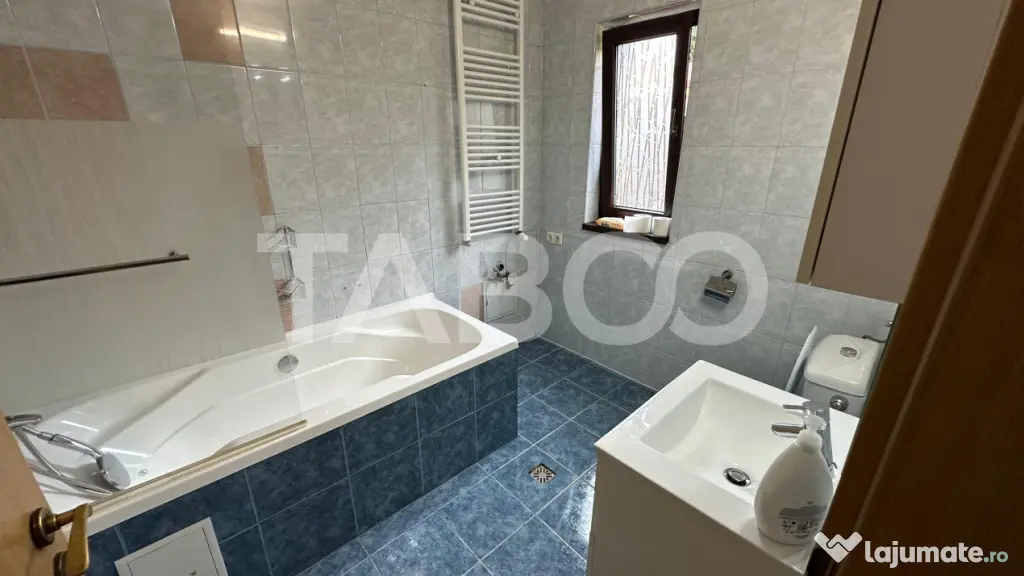 Casa 8 camere individuala curte libera 300mp zona Calea Popl - Sibiu (Sibiu)