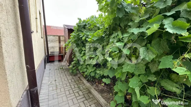 Casa 8 camere individuala curte libera 300mp zona Calea Popl - Sibiu (Sibiu)