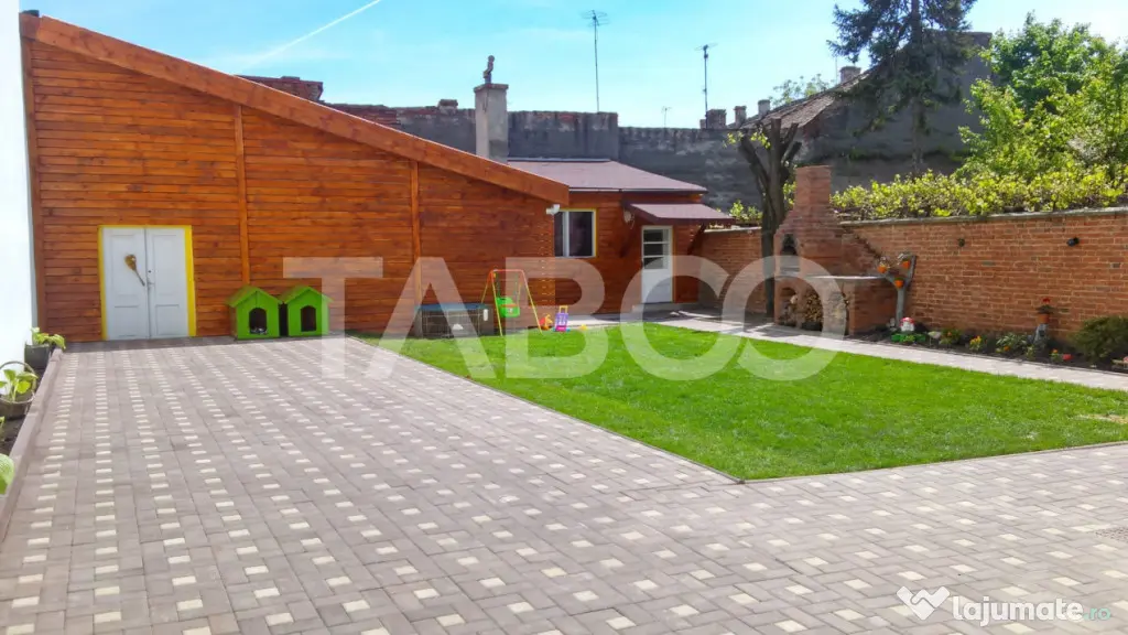Pensiune si casa in centrul Sibiului cu business functional - Sibiu (Sibiu)