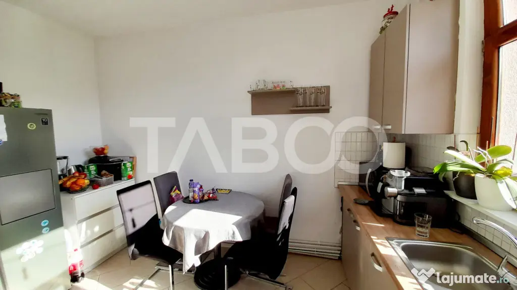 Pensiune si casa in centrul Sibiului cu business functional - Sibiu (Sibiu)