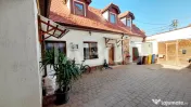 Pensiune si casa in centrul Sibiului cu business functional 