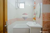 De vânzare apartament cu 2 camere, în zona Rogerius
