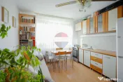 De vânzare apartament cu 2 camere, în zona Rogerius