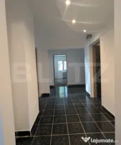Apartament 4 camere decomandat, 2 băi, parter, zona Caraima