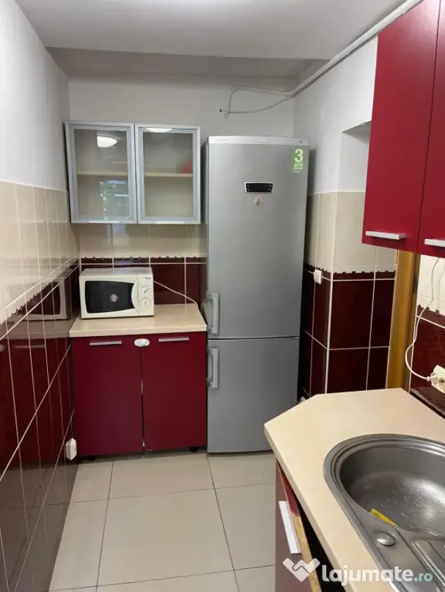 Închiriez apartament 3 camere, 70mp2, zona Armoniei
