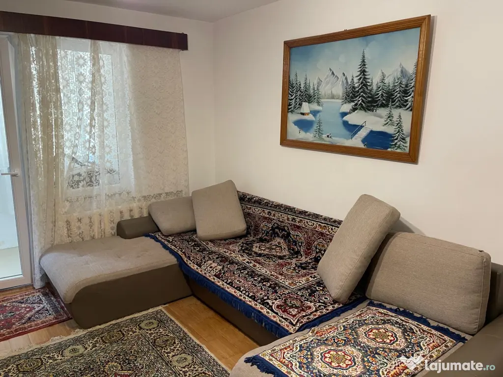 Închiriez apartament 3 camere, 70mp2, zona Armoniei
