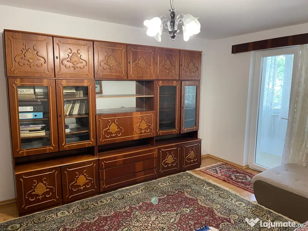 Închiriez apartament 3 camere, 70mp2, zona Armoniei