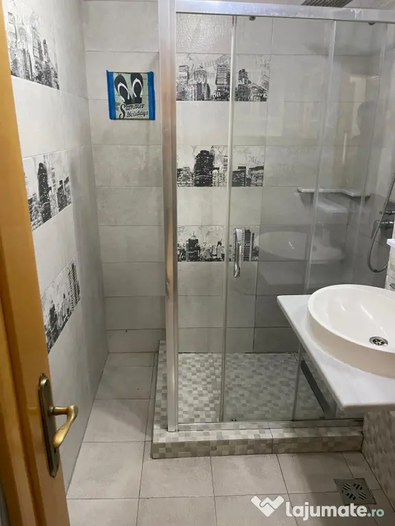 Închiriez apartament 3 camere, 70mp2, zona Armoniei