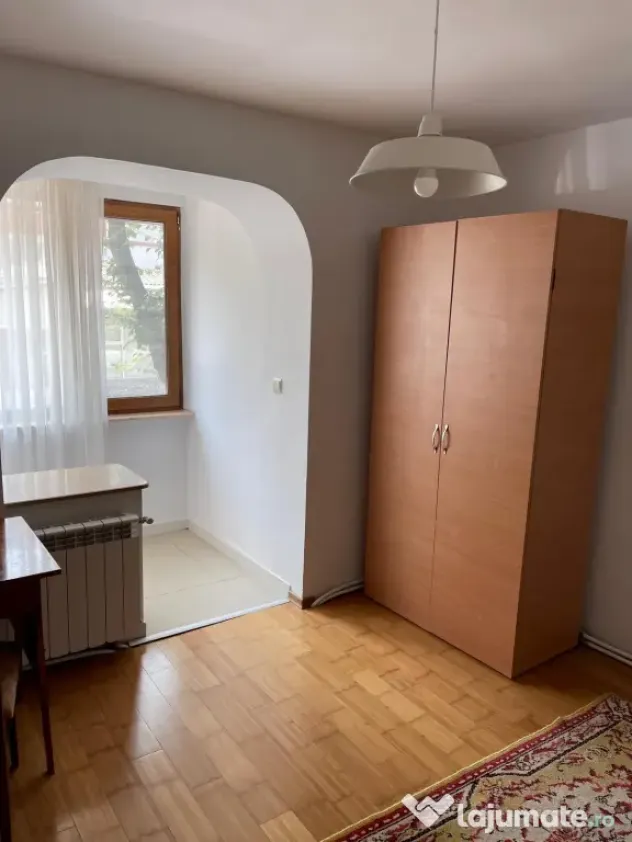 Închiriez apartament 3 camere, 70mp2, zona Armoniei