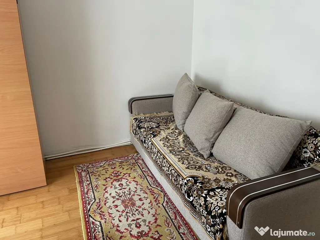 Închiriez apartament 3 camere, 70mp2, zona Armoniei