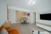 De vânzare apartament cu 2 camere, în zona Ioșia