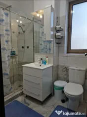 Studio modificat în 2 camere de închiriat în Mamaia Nord