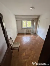 Apartament 3 camere DECOMANDAT INDEPENDENTEI 
