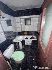 Apartament 3 camere DECOMANDAT INDEPENDENTEI 