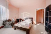 Zona C Calarrasilor ,apartament în imobil interbelic