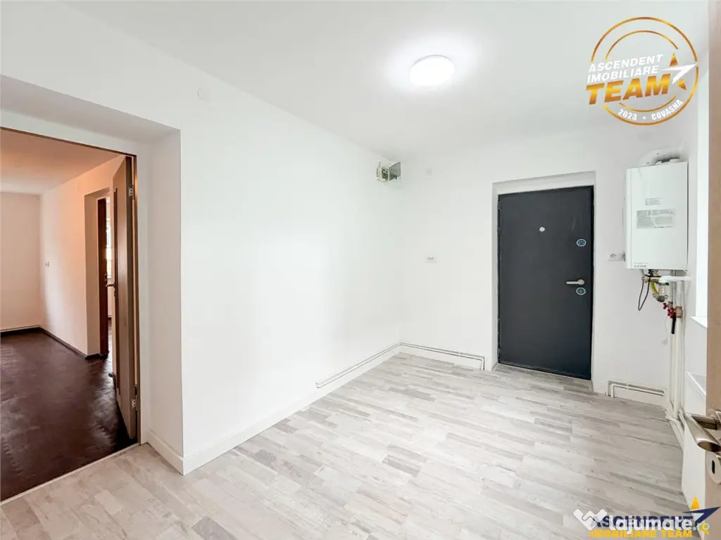 2 case pe aceeasi proprietate, renovate 2026, crama, gradina - Brasov (Brasov)