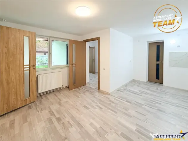 2 case pe aceeasi proprietate, renovate 2026, crama, gradina - Brasov (Brasov)