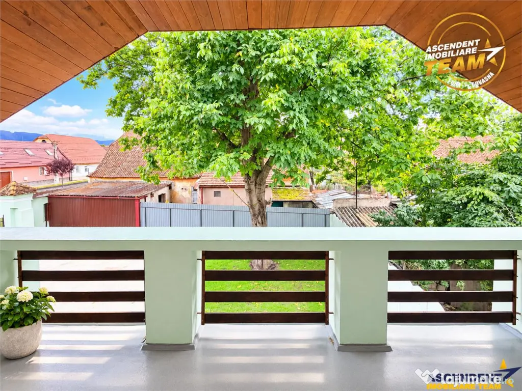 2 case pe aceeasi proprietate, renovate 2026, crama, gradina - Brasov (Brasov)
