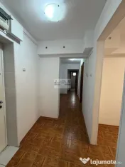 Apartament Focsani/Central/Parter/Pretabil birou