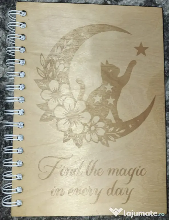Agendă A5 din lemn „Find the Magic in Every Day” – copertă reutilizabilă, 80 foi