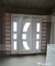 Casă P+M la roșu, teren 582 mp, garaj dublu, două intrăr