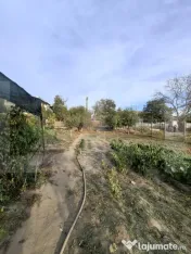 Casă P+M la roșu, teren 582 mp, garaj dublu, două intrăr