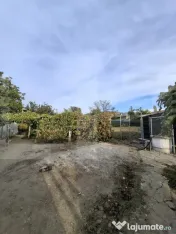 Casă P+M la roșu, teren 582 mp, garaj dublu, două intrăr
