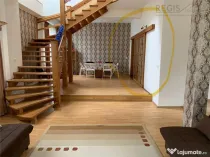 Vila de cinci camere in zona Schei