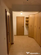 Vila de cinci camere in zona Schei 