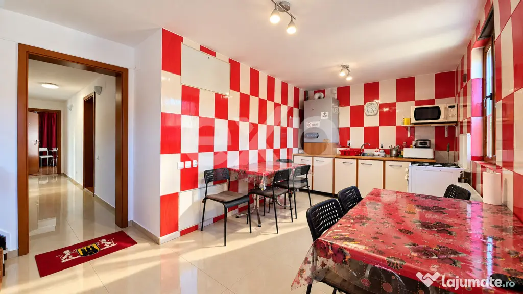 Proprietate turistică cu 8 camere | 700 m de Pârtia Kalind - Busteni (Prahova)