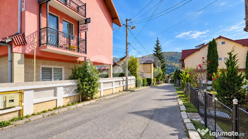 Proprietate turistică cu 8 camere | 700 m de Pârtia Kalind - Busteni (Prahova)