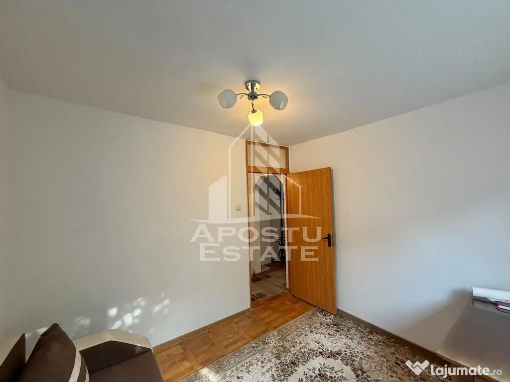 Apartament 4 camere de vanzare, decomandat, Girocului, Timisoara - Timisoara (Timis)