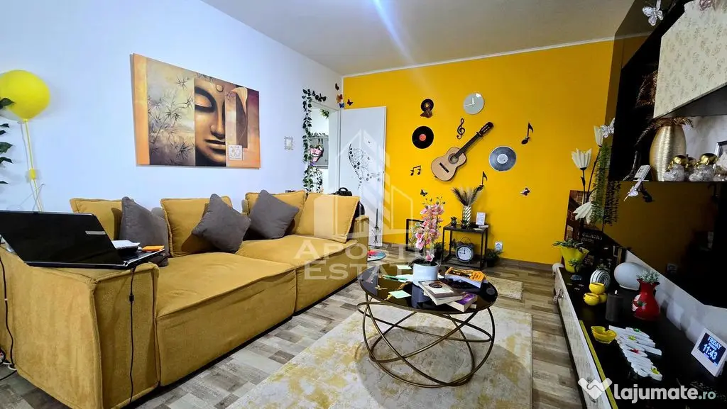 Apartament cu 2 camere de vanzare, decomandat, renovat, Girocului - Timisoara (Timis)