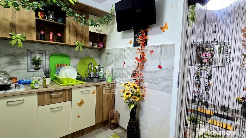 Apartament cu 2 camere de vanzare, decomandat, renovat, Girocului - Timisoara (Timis)