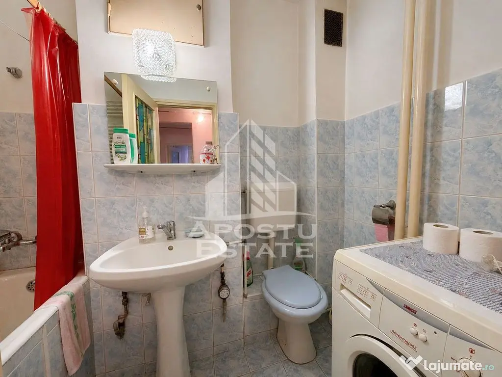 Apartament cu 2 camere de vanzare, zona Circumvalatiunii, Timisoara - Timisoara (Timis)